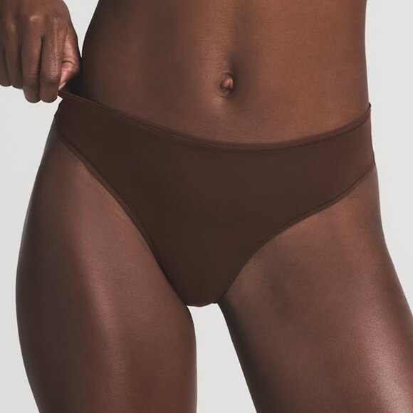 SKIMS Other - SKIMS "Fits Everybody" Thong